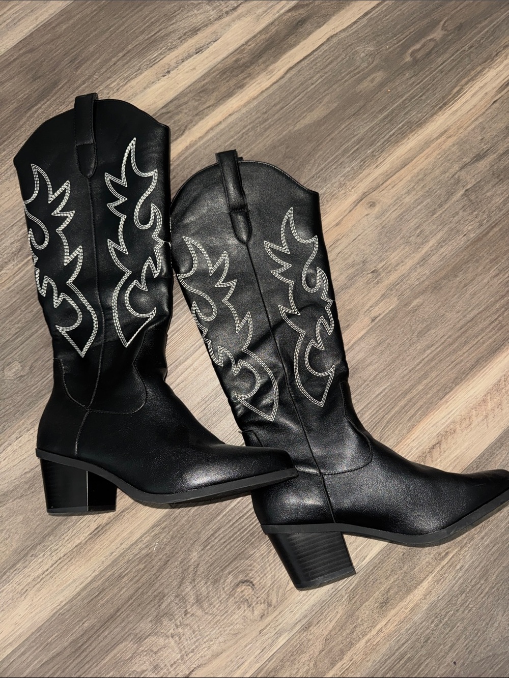 Like new cowboy boots